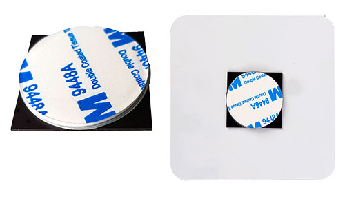 Fotocollage erstellen und an der Wand befestigen